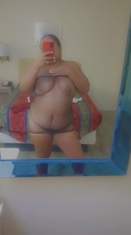 LIL SPANISH SLUT . GOT THE BEST HEAD AND TIGHT WET PUSSY ♥🤤🩷 IM HERE FOR YOU DADDIES SO COME LICK MY LILY POP 🍭🍭 AVAILABLE RIGHT NOW . THIS MY LAST DAY BEST 💗 PREGNANT PUERTO RICAN PUSSY ☺☺ - 1