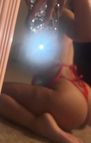 Classy, petite lover - 1
