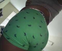 Minneapolis / St. Paul escorts - Qv 100 Hhr 140 Hr 200 incall & car READY NOW