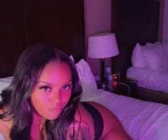 Young, sexy, melanin beauty😍💦 - Image 3
