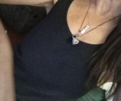 Hudson Valley escorts - I'm about to give up! Are there any decent genuine men who want to meet with an extremely attractive chick who wants to hook up Too many of you are simply full of you know
