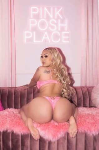 HoT bArBiE cOmE PlAy - 1