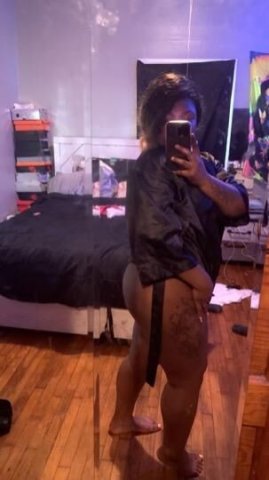 🌸🖤 YOUR GREEK LOVING No GAG REFLUX HEAD DOCTOR WITH A WATERPARK FOR A PUSSY 💦 - 1