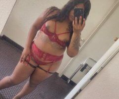🌸🖤 YOUR GREEK LOVING No GAG REFLUX HEAD DOCTOR WITH A WATERPARK FOR A PUSSY 💦 - Image 4