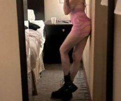 Ann Arbor escorts - Slimthic natural redhead baddie