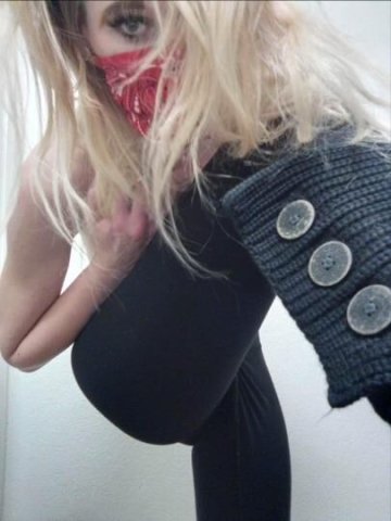 ❤❤❤❤HIGHCLASS BLONDE SLUT❤❤❤❤ @ 157th & Jomax, Friday Night! - 1