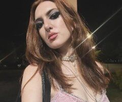 Slimthic natural redhead baddie - Image 3