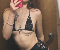 Slimthic natural redhead baddie - Image 9