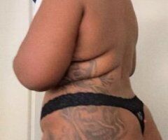 Monroe escorts - LAST NIGHT IN TOWN