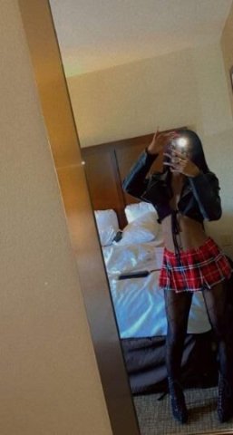 Elegant Brownskin Beauty - 1