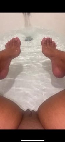 IN NEED OF HARD WHITE COCKS ONLY 💦 - 1