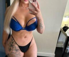 ✨❄ Busty Upscale Barbie ❄✨ - Image 4