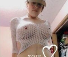 Fayetteville escorts - A VERY REAL QUEEN LOOKING FOR HER KING FOR THE DAY