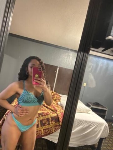 Pics/Videos available 📸🎥 - 1