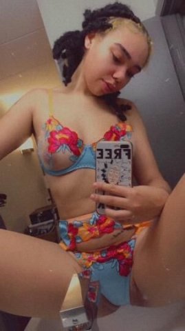 Bi💦 ASK ABOUT CONTENT SPECIALS AND FT SHOWS 😘 - 1