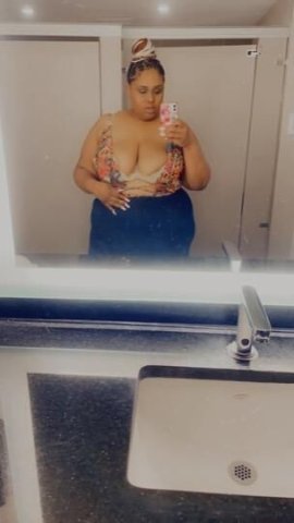 💦NEW IN TOWN😘 FAT BITCHES TASTE BETTER 😋💦💦 - 1