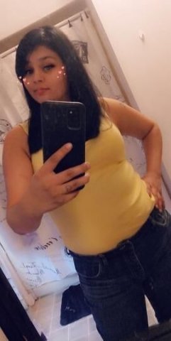 Sexy Milf 💦🍒🍑 Next Door 🚪 UpLate Call Now - 1