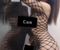 Hispanic European Bombshell - Image 8