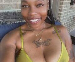 Carplay Only . . 🤤Throat Goat🥰Your Favorite Fantasy + More🍑 - Image 3