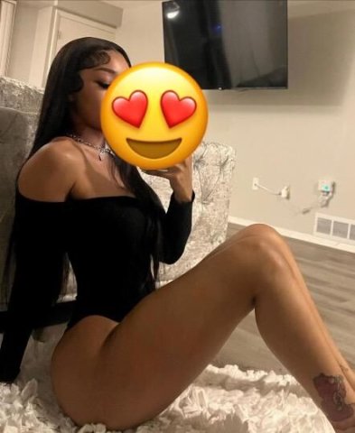 💦😼L.A Baby With A PornStar Body💦😼 - 1