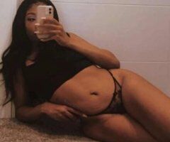 Santa Barbara escorts - slim thick ready to Rock your World