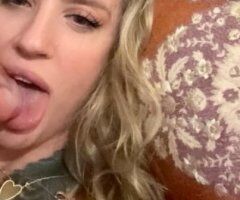 Minneapolis / St. Paul escorts - Saturday Night Debauchery - IN' s and OUT's with the Sultry HTB