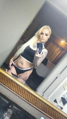 BLONDE BOMBSHELL - 1