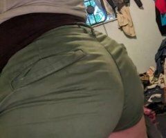 CCOME LET ME SUCK ALL THEM JUICES/PROTIEN OUT - Image 8