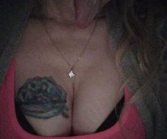 blonde hottie with a beautiful body - Image 2