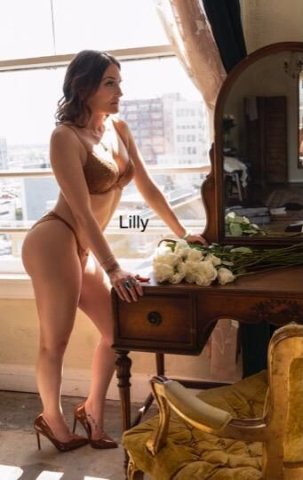 Sexy Sweet Petite Treat Now Visiting - 1