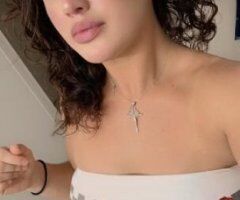 ITALIAN GODDESS🇮🇹𝕝𝕠𝕠𝕜𝕚𝕟𝕘 𝕗𝕠𝕣 𝕗𝕦𝕟 call ℝ𝕚𝕃𝔼𝕐! young , sexy & cool 🌺call me baby !! you wont regret it💦🌊💧 - Image 2