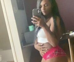Milwaukee escorts - Chocolate Waterfall