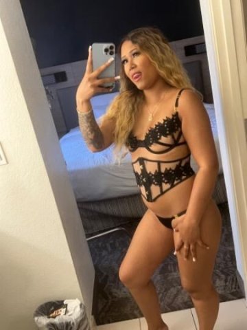 YOUR FAV ASIAN BOMBSHELL HAS ARRIVED - 1