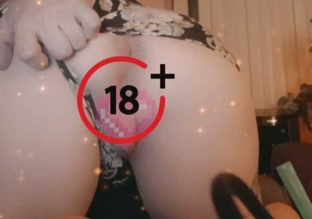 🚨Warning🚨 this kitty is addictive! - 1
