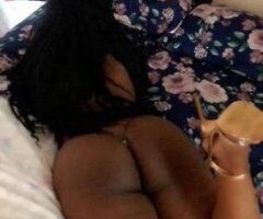 Apple booty horny now daddy Squirter is here 💦💦 bend this A** Over 🤪😝 - Image 3