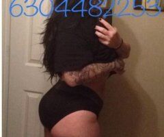 Favorited Milf 😘come see why 😘 in out - Image 3