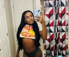 Omaha escorts - Bella siempre bella