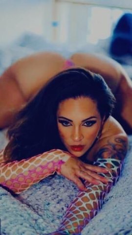 GRAB A MOUTHFUL.THIS JAYDED HEART CANT WAIT TO GET HER HANDS ON YOU ! - 1