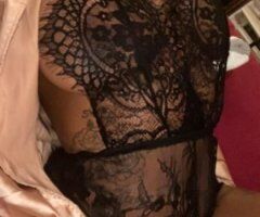 Hey Babe 💜😌 want to loosen up 👑 - Image 2