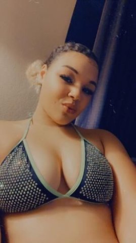 Pretty thick PUERTO RICAN - 1