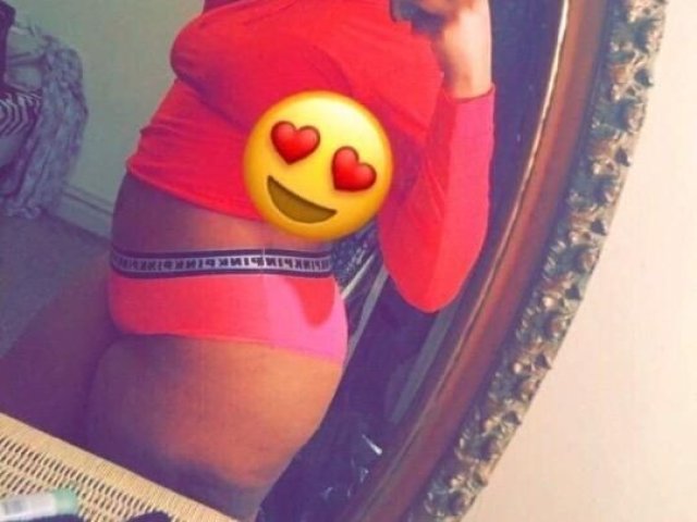 this juicy booty waiting to get fucked on💦💦 - 1