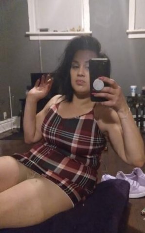 cock-hungry BRAT 💔 deep throat QUEEN 😘 - 1