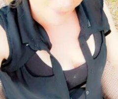 Throat Demon 💦 Tight Juicy Pussy💋 thick curvy SNOW BUNNY GODDESS available now - Image 6