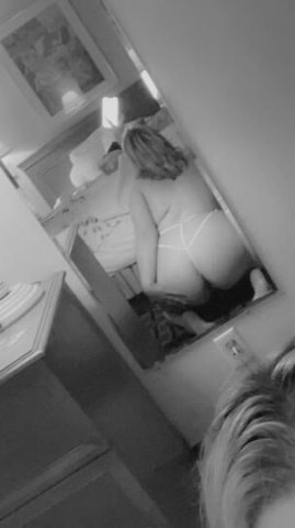 Sexy playmate Fun... 🥰🥰 100%real Last night - 1