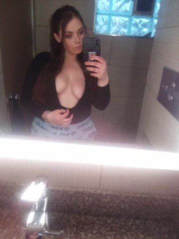 ❤ PYT New to this, AVAILABLE FOR INCALL NOW. Fun, discreet n independent. hmu n we'll go from there 😉😉 - 1