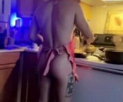 Mommy J looking to Play - Image 5