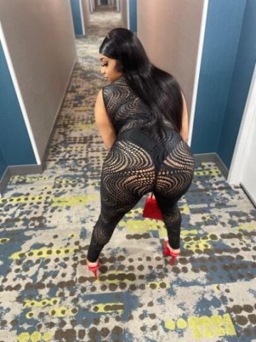 Diamond 💎💚😘 (Specials Available) - 1