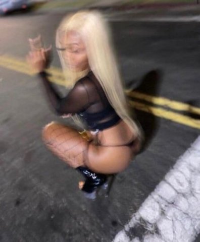 BACK IN TOWN 👸SUPER JAWS HORNY WET AND TIGHT Friendly Slut💊💊 👅FACE DOWN ASS UP IM HORNY AND READY TO FUCK 💊 - 1