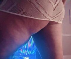 Juicy Always Wet & Horny Missionary Style - Image 4