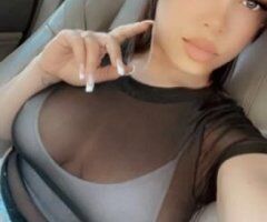 Gorgeous Gorgeous Busty Bombshell - Image 6